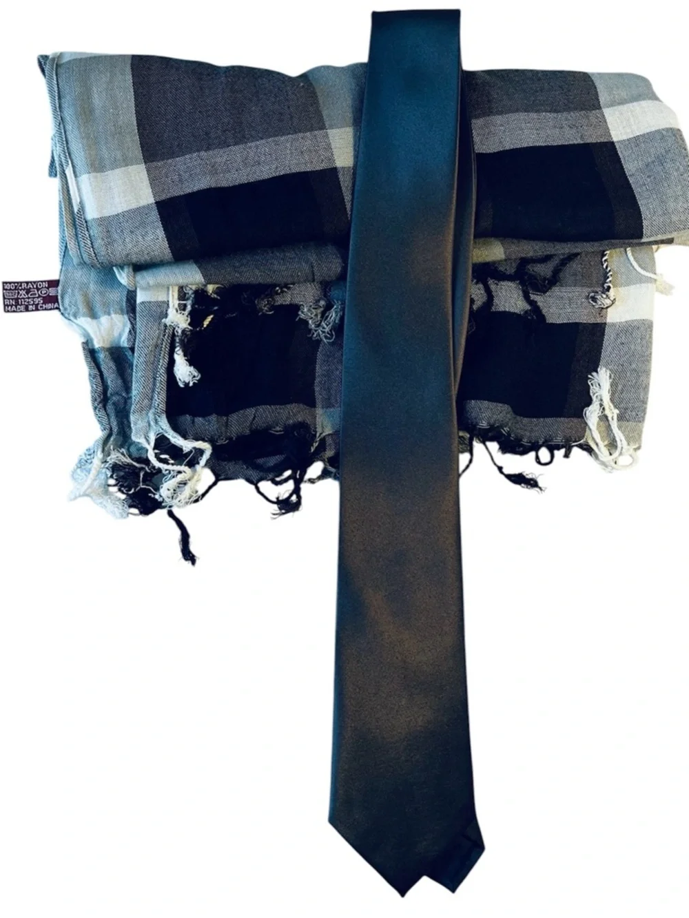 Set of Gorgeous rayon shawl + gray men’s tit
